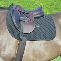 Equifit Essential Square Pad 17 Equifit Essential Square Pad -Weatherbeeta Shop 41207 EquiFit Essential.Square.Pad Black2