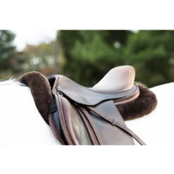ThinLine Full Sheepskin Trifecta Half Pad 18 ThinLine Full Sheepskin Trifecta Half Pad -Weatherbeeta Shop TL full.sheepskin.trifecta.half .pad db on.horse