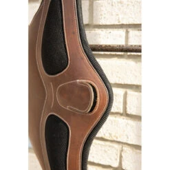 Penelope 3D Stud Girth -Weatherbeeta Shop sangle bavette 3d penelope havane 2